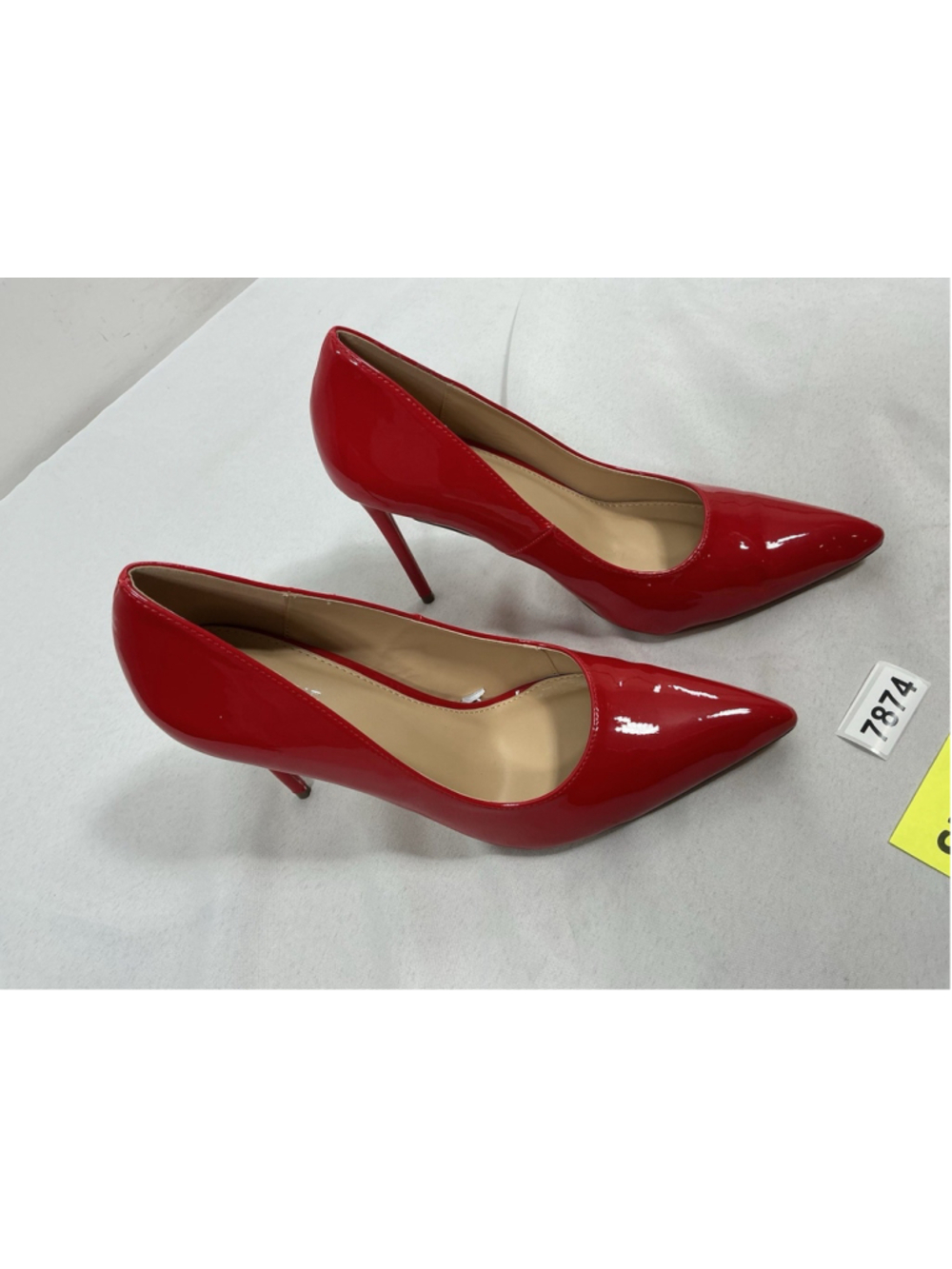 Womans Excellent Carcuume Slip On Stiletto Pumps Size 10 Red Pointed Toe